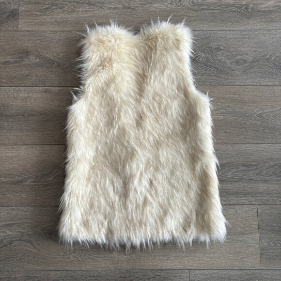 Dynamite Faux Fur Vest - Picture 5 of 8